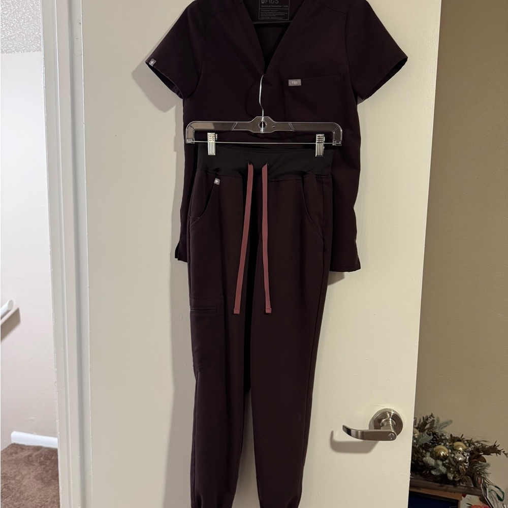Figs Expresso Comfortable Joggers